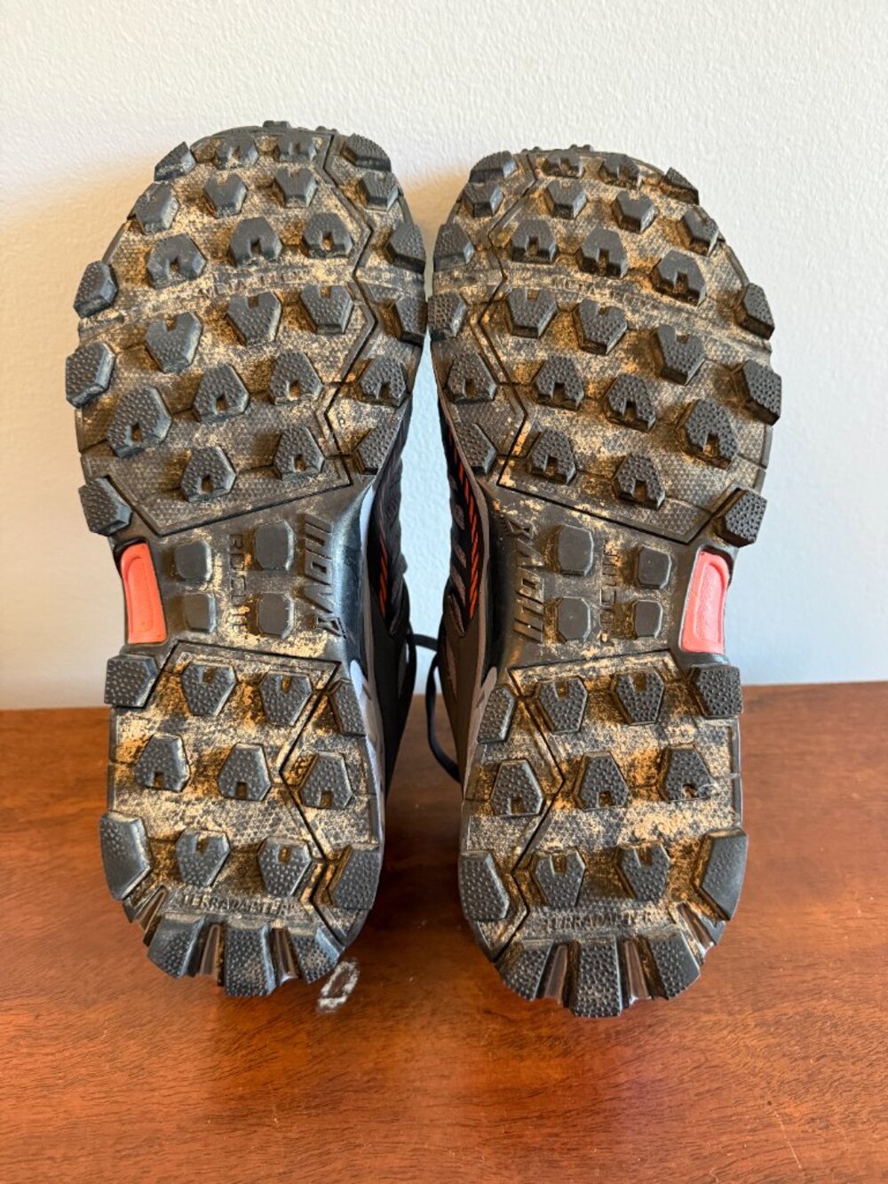 Inov-8 Roclite Ultra G 320 Trail Running Shoes Women's Size 10.5 Purple Gray - Picture 7 of 7